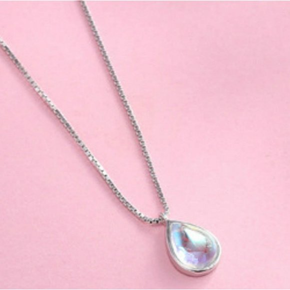 925 Sterling Moonstone Pendant - Picture 3 of 6